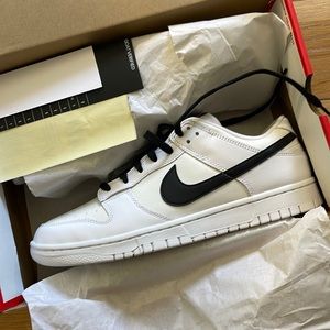 Nike Dunks - Reverse Panda